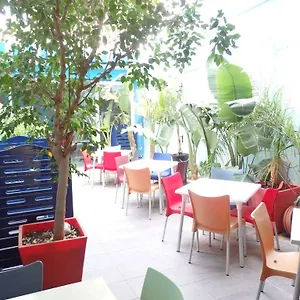*** Hotel Parrots Espagne